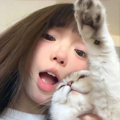 这个警察不太冷